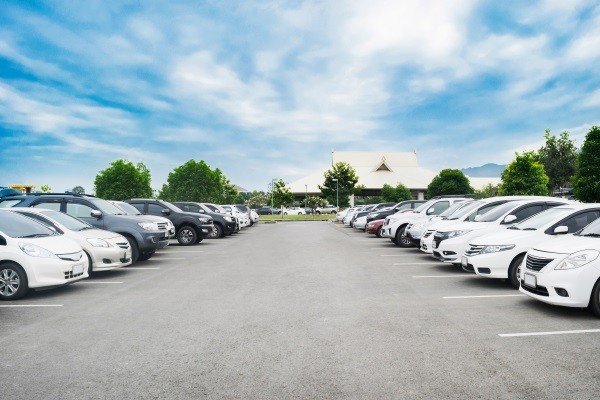 Who Has the Right of Way in a Parking Lot? » Way Blog